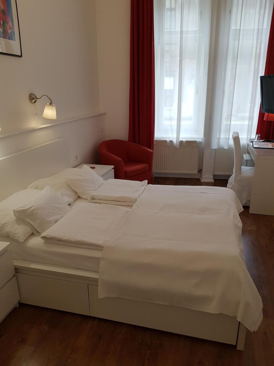 Connection Guesthouse Budapest Exterior foto