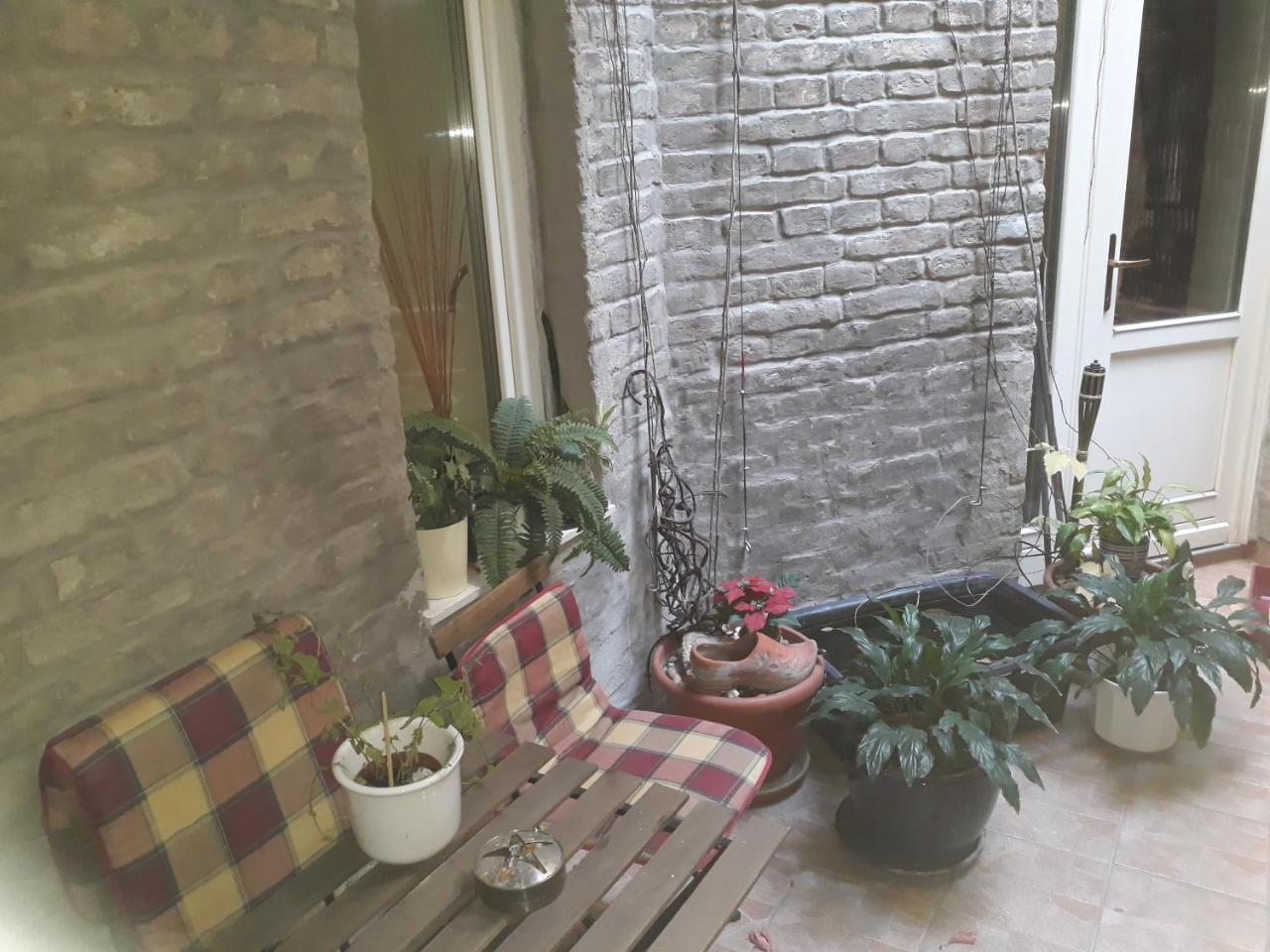 Connection Guesthouse Budapest Exterior foto