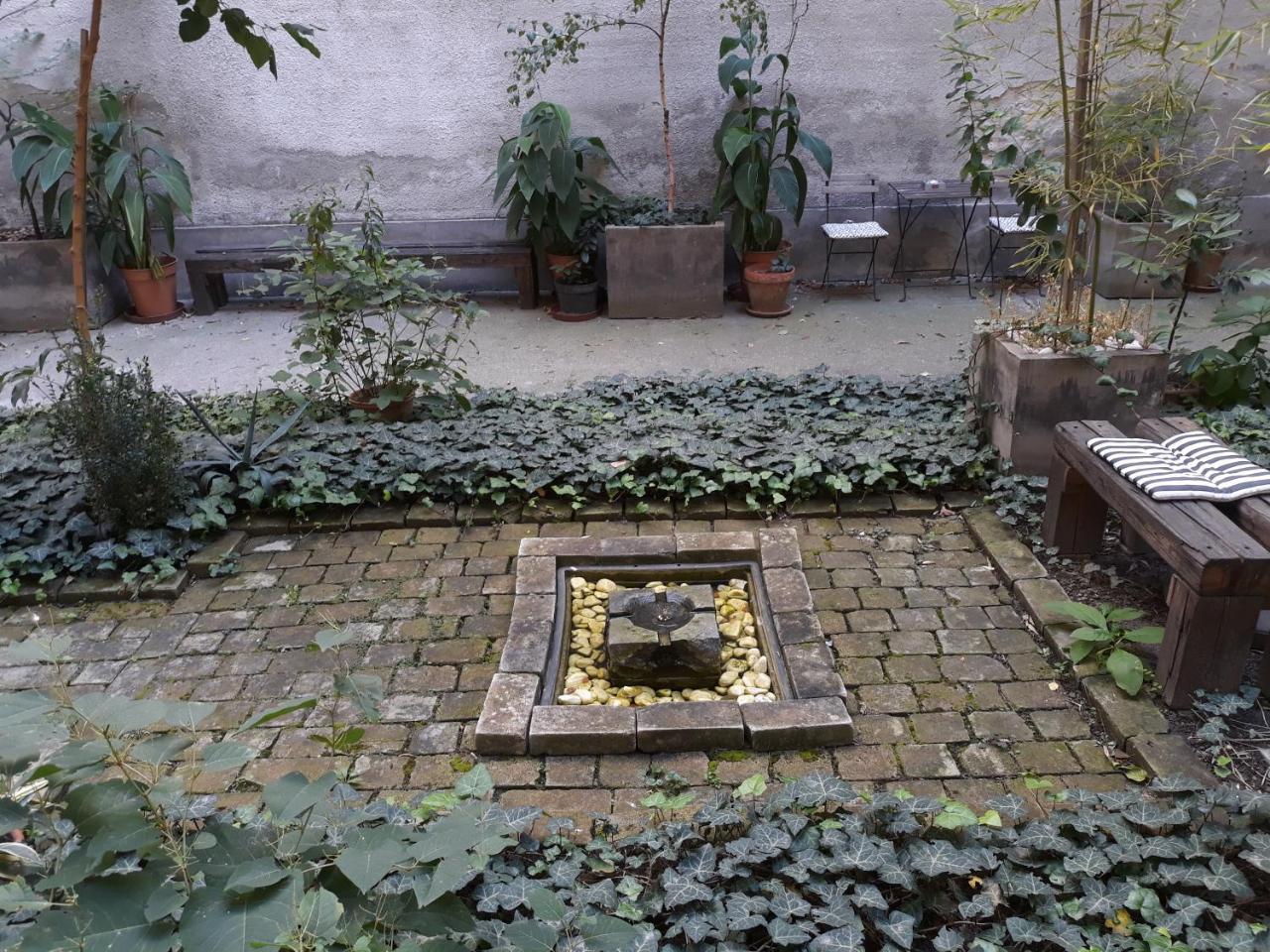 Connection Guesthouse Budapest Exterior foto